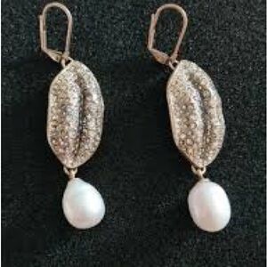 Giambattista Valli x H&M Pearl & Crystal Drop Earrings – Boxed